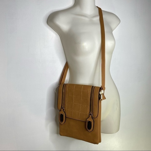 Camel Optional Crossbody Non Leather - Picture 11 of 16